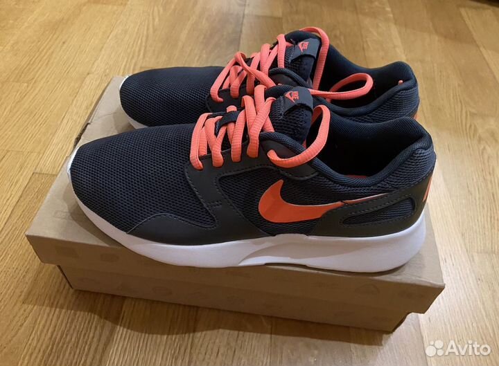 Кроссовки nike оригинал женские новые 37