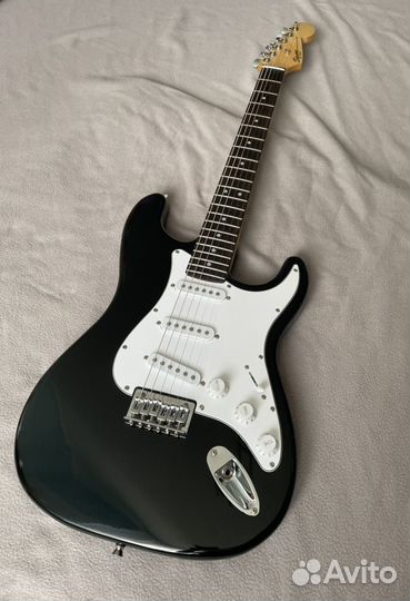 Электрогитара Fender Squier + комбик