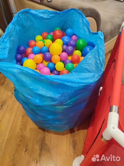 Манеж детский, сухой бассейн с шариками