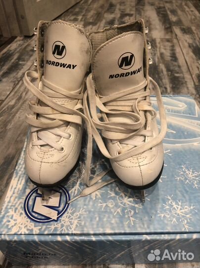 Фигурные коньки Nordway