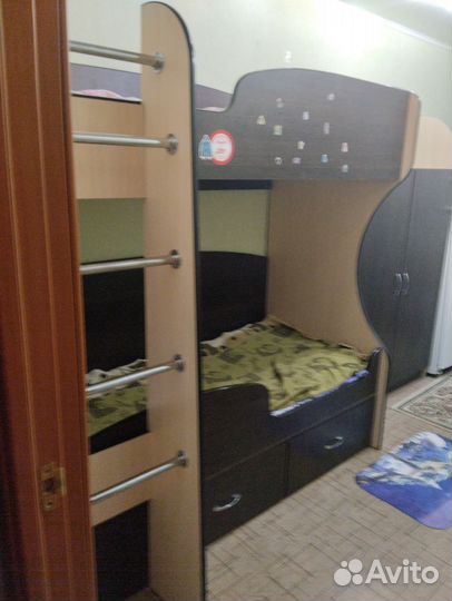 Двухъярусная кровать бу с матрасами