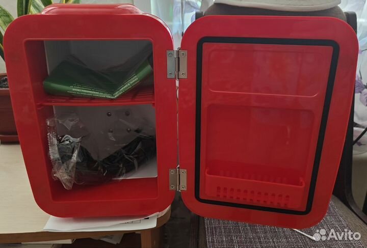 Холодильник для косметики kitfort 3163