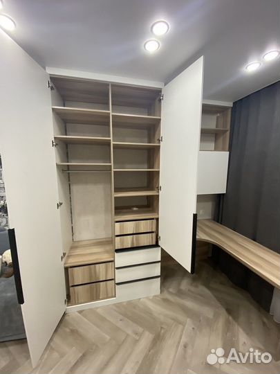 Шкаф навесной