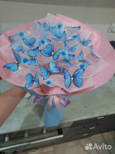 Букет из бабочек светящийся