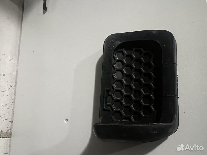 Накладка на педаль тормоза