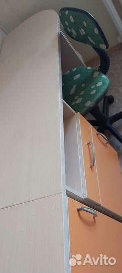 Школьный стол и стул