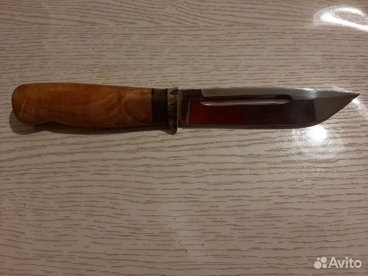 Нож из стали 110х18