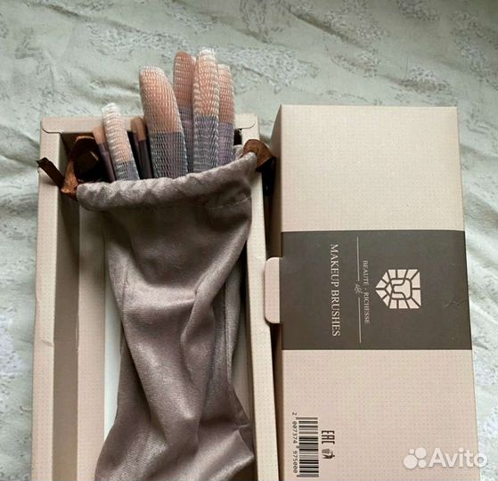 Кисти для макияжа