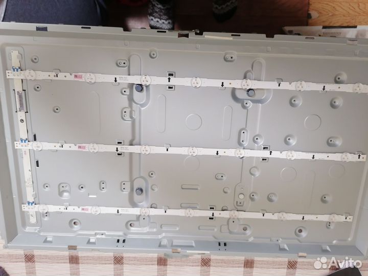 Подсветка матрицы телевизора Samsung ue32h4510ak