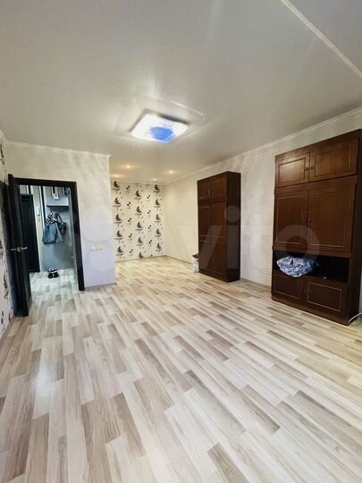 1-к. квартира, 42 м², 1/5 эт.