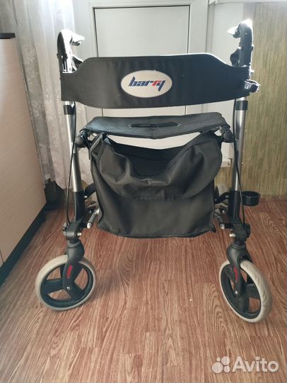 Ходунки-роллаторы на колёсах с сумкой и сиденьем