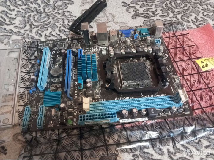 Материнская плата am3+