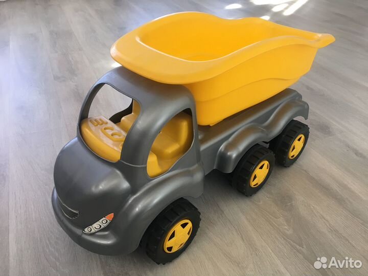 Машинка детская