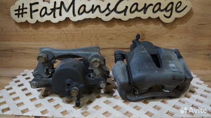 Тормозной суппорт передний Toyota Mark II