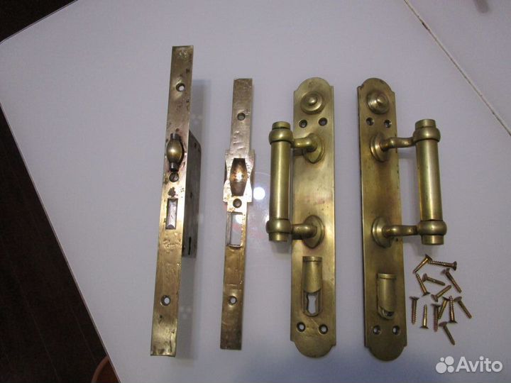 Ручки латунь 19 век с замком