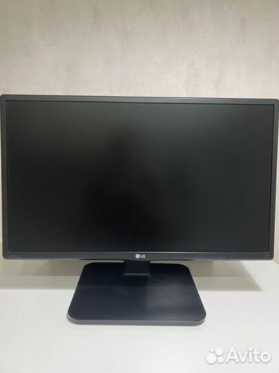 Монитор LG 24 дюйма