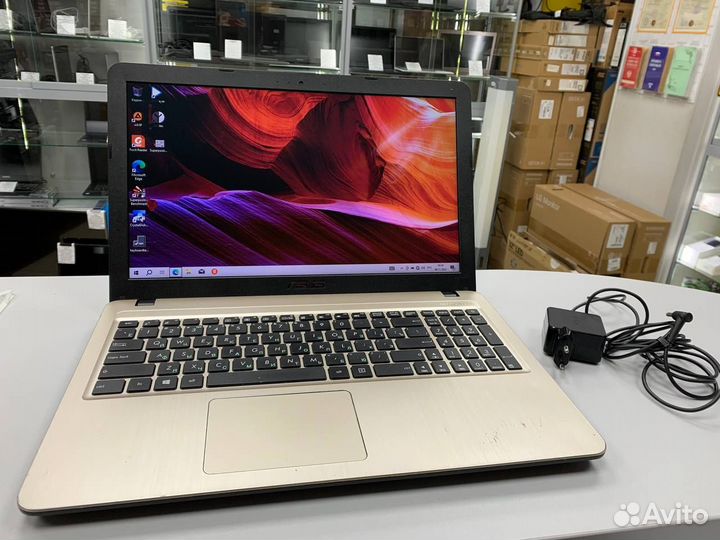 Ноутбук Asus Intеl 4 ядра/ GeForce MX110 2Gb/ SSD
