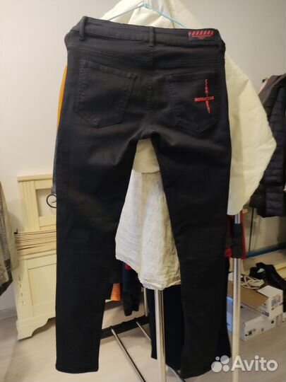 Джинсы стрейч новые 44-46 куплены в 5 корманов