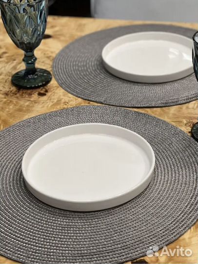 Набор керамической посуды. Тарелки