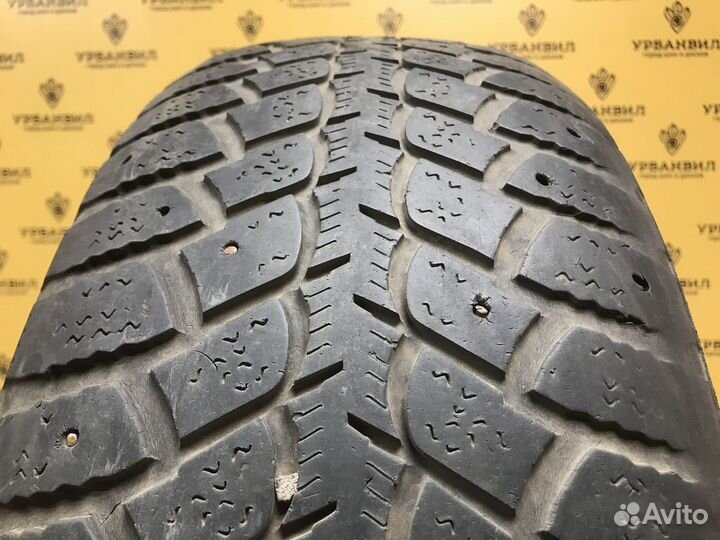 Kumho I'Zen Wis KW19 235/65 R17 108T