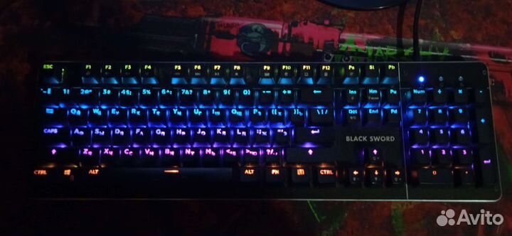 Игровая механическая клавиатура RGB