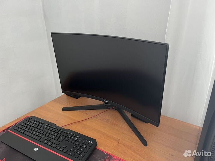 Игровой Монитор 27 Samsung G5 2k 144 GHz