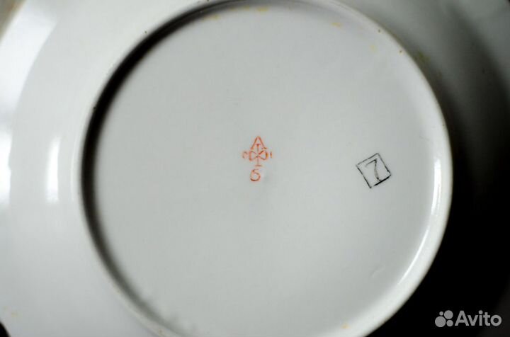 Тарелки 8шт. красивые. с позолотой Артёмовского фа