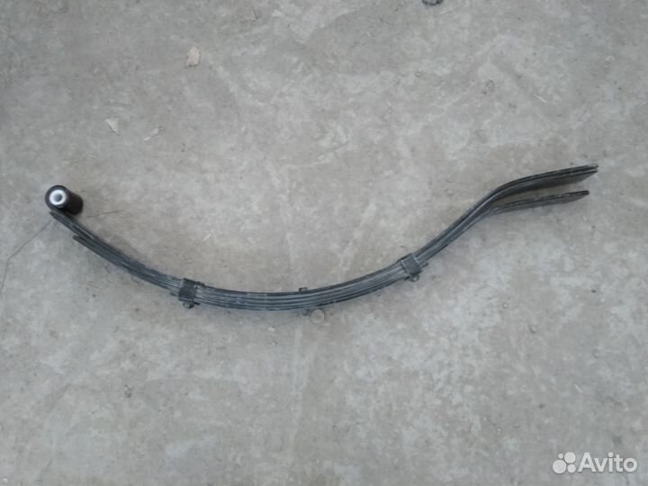 рессора 4-х листовая сар-29672. рессора 4 х листовая. рессора прицеп кремень алко 4 листа купить. крепление рессоры. рессора 4 х листовая.