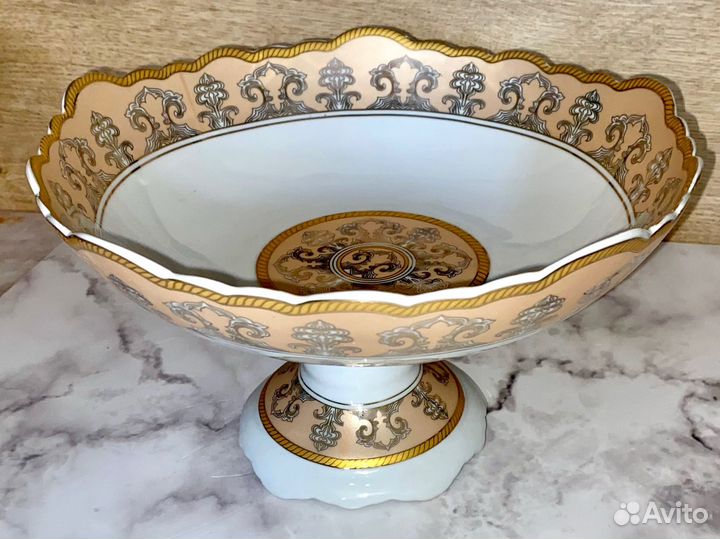 Конфетница новая