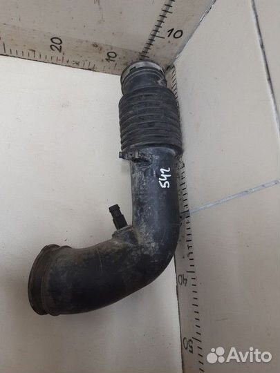 Патрубок воздушного фильтра Mazda Tribute