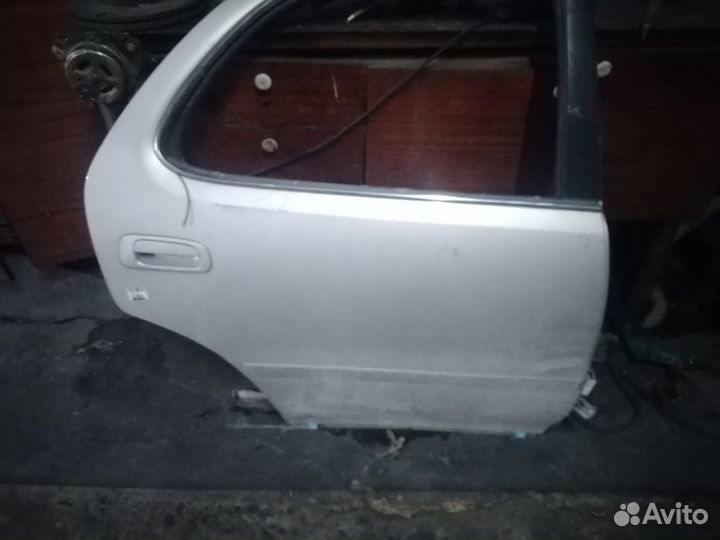 Дверь задняя правая Toyota Cresta *x90
