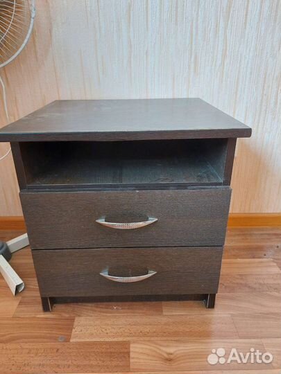 Тумба прикроватная