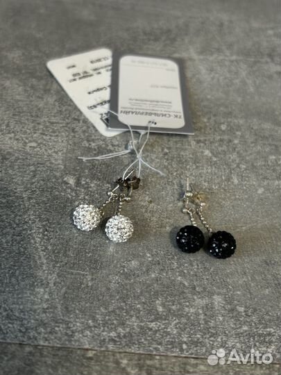 Серебряные серьги с кристаллами swarovski