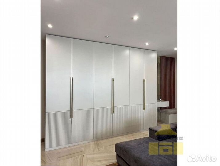 Шкаф стенка