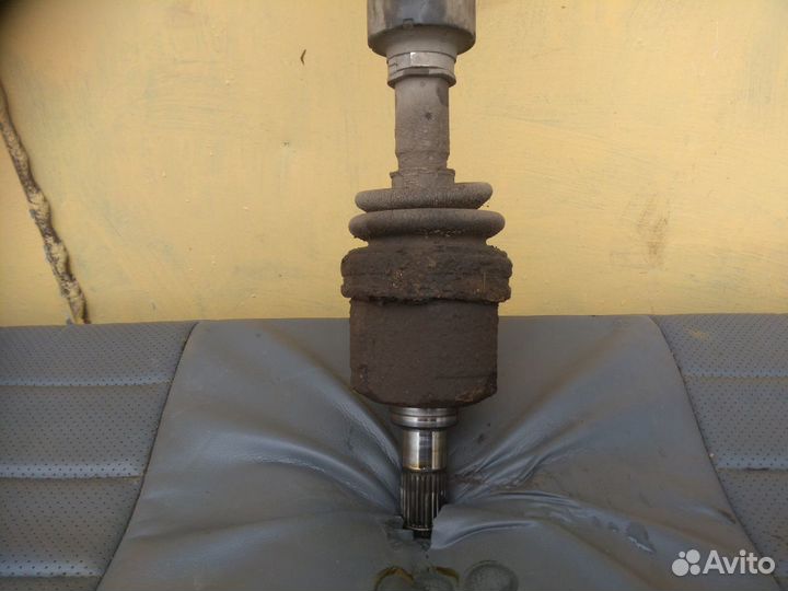 Левый привод полуось Hyundai Sonata 5