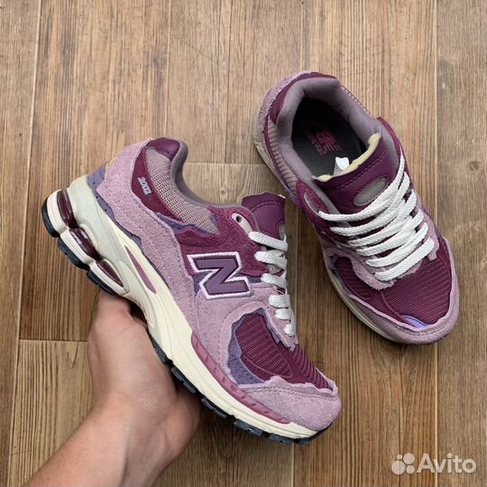 Кроссовки New Balance 2002r