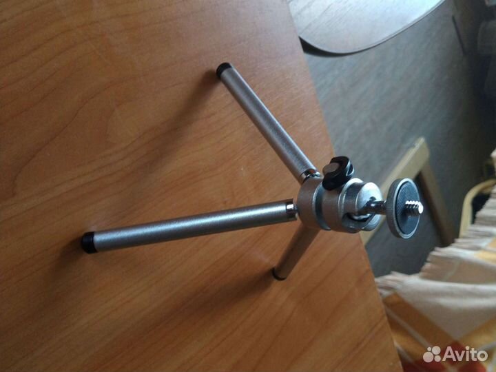 Штатив для фотоаппарата