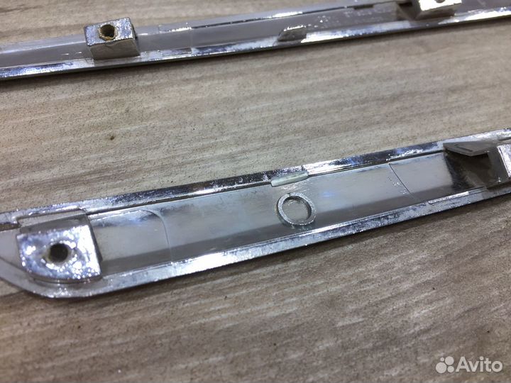 Накладка решетки радиатора правая левая Tucson 1