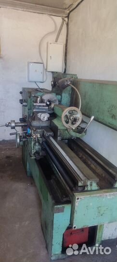 Токарно-винторезный станок 16Е20