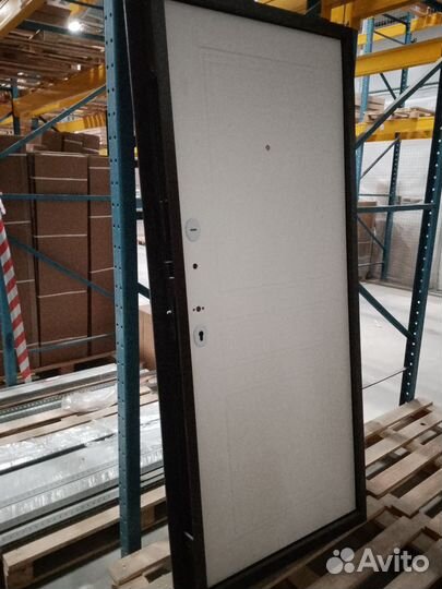 Двери входные железные