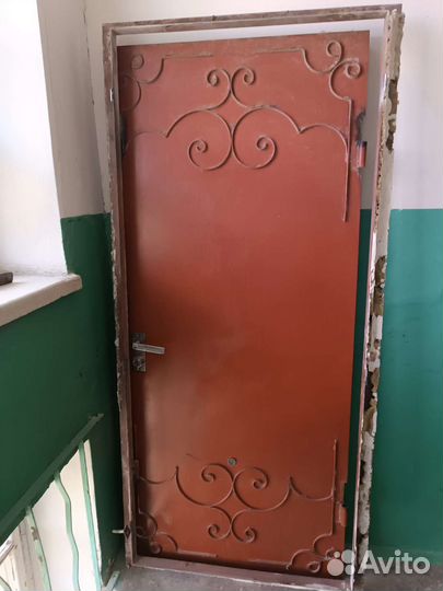 Дверь входная металлическая
