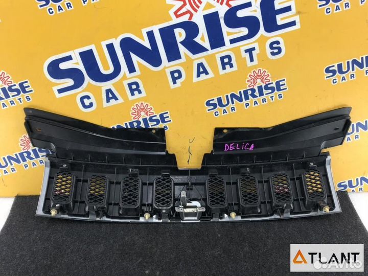Решетка радиатора mitsubishi delica