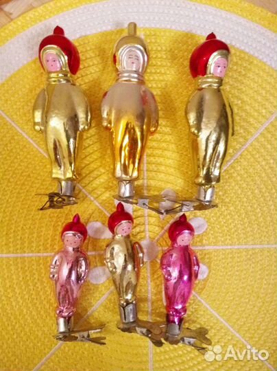 Ёлочные игрушки Космонавты