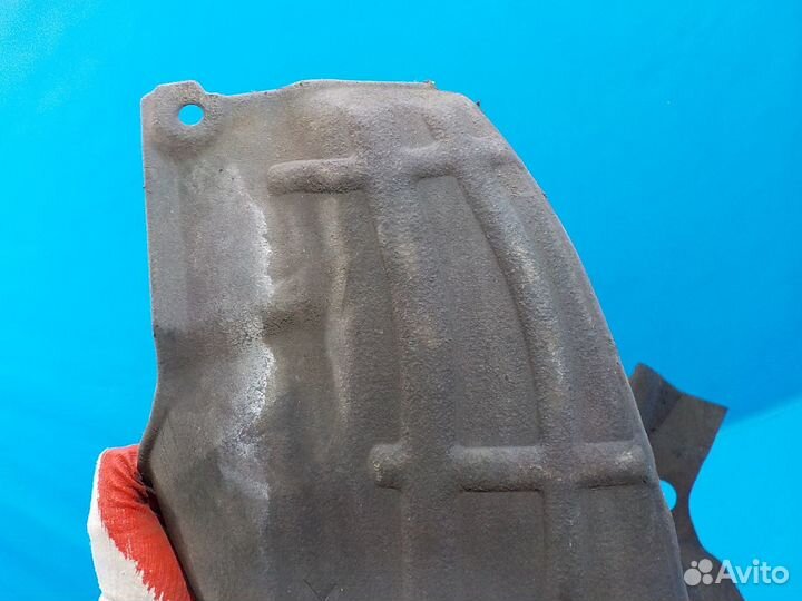 Подкрылок задний правый mazda 3 (BL) 2009-2013