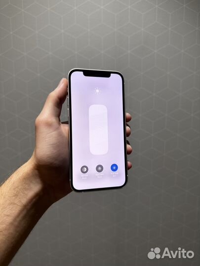 iPhone 12, 64 ГБ