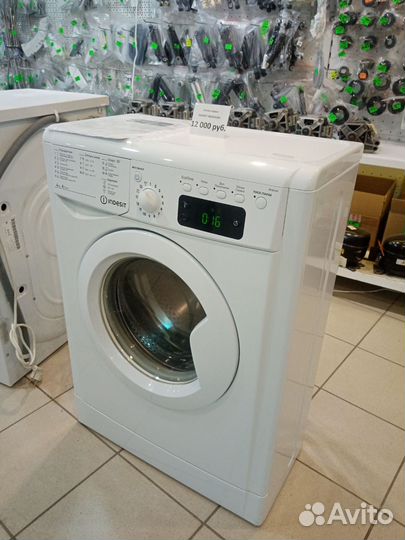 Indesit 4кг с дисплеем