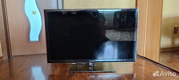 Smart LED телевизор Samsung UE 40D5500RW 100Гц