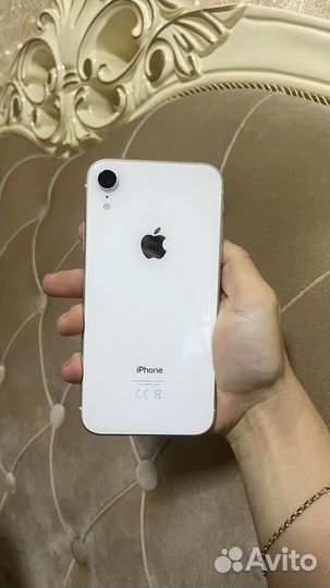 iPhone Xr, 64 ГБ