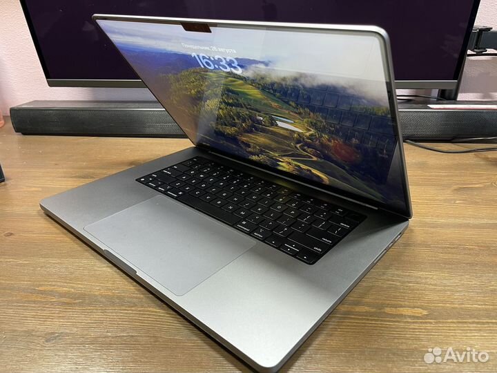 Macbook Pro 16 M1 Pro