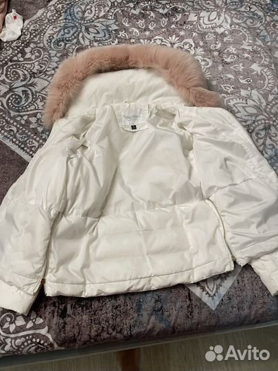 Пуховик белый с мехом зимний 42-44
